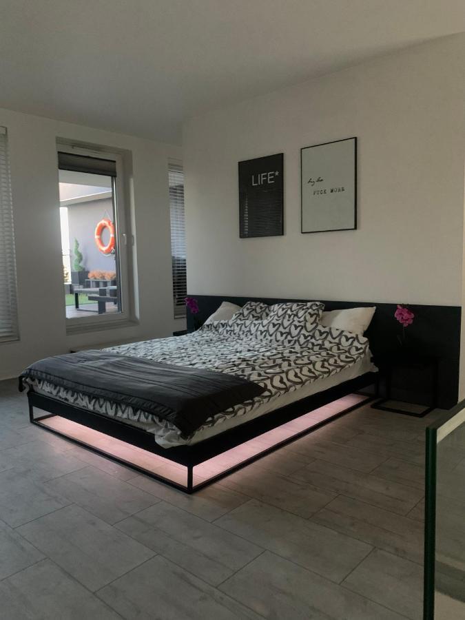 Ekskluzywny Penthouse Z Ogrodem W Centrum Lodzi Екстер'єр фото